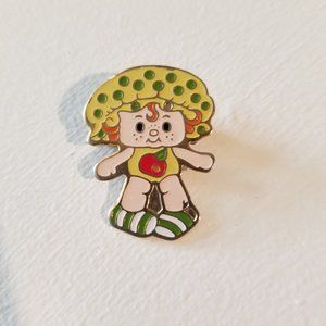 Vintage Apple Dumpling Pin 1980's.